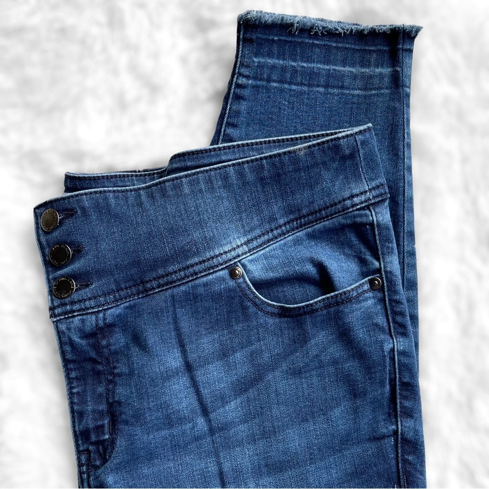 Lane Bryant Magic Waistband High Rise Jegging Blue